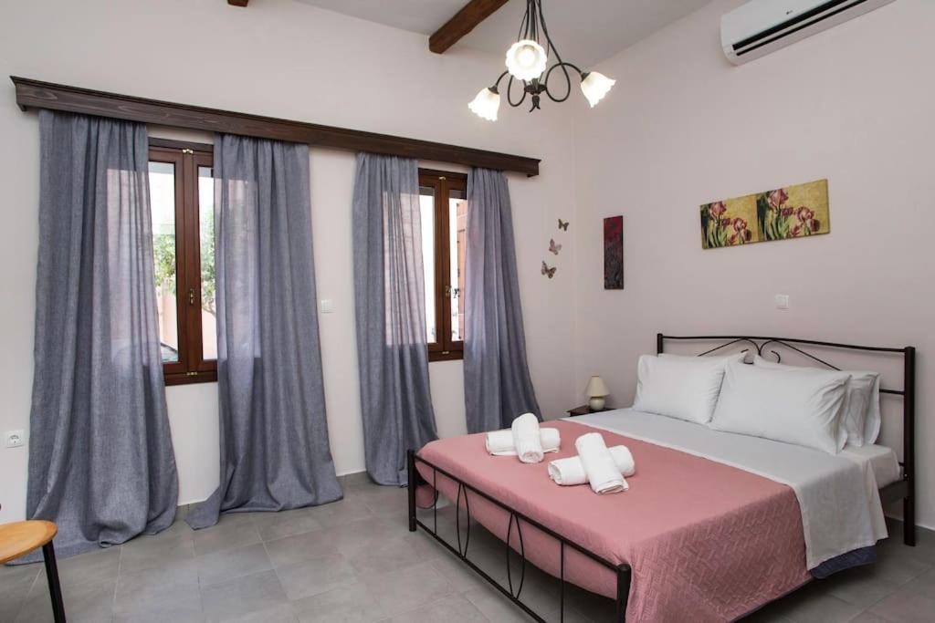 Kalliston House With A Yard Holiday home Chania (Crete)