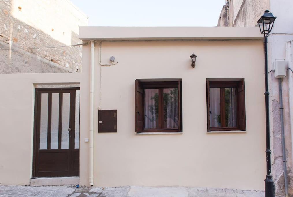 Σπίτι διακοπών Kalliston House With A Yard